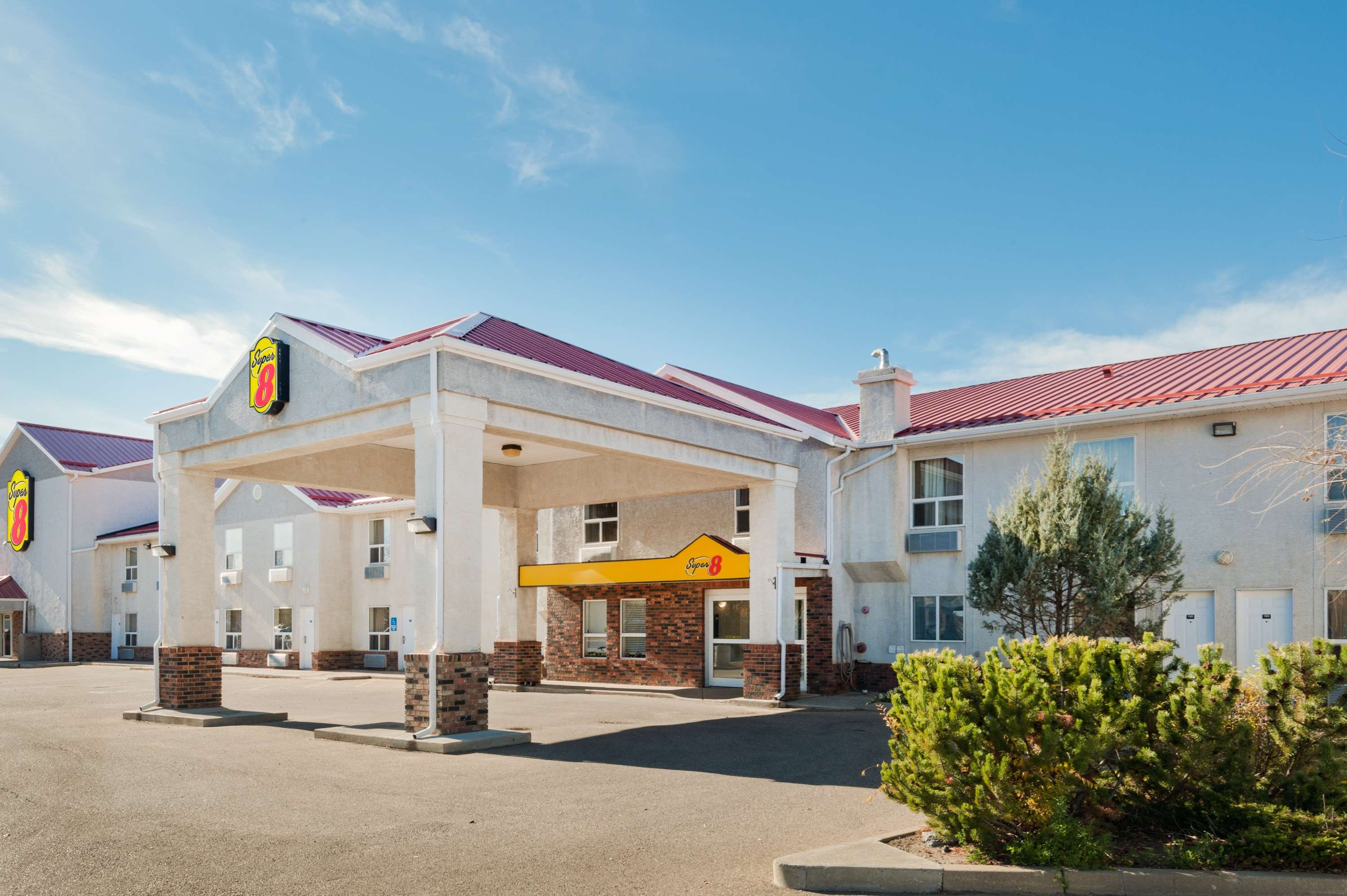 SureStay Plus Hotel by Best Western Drumheller