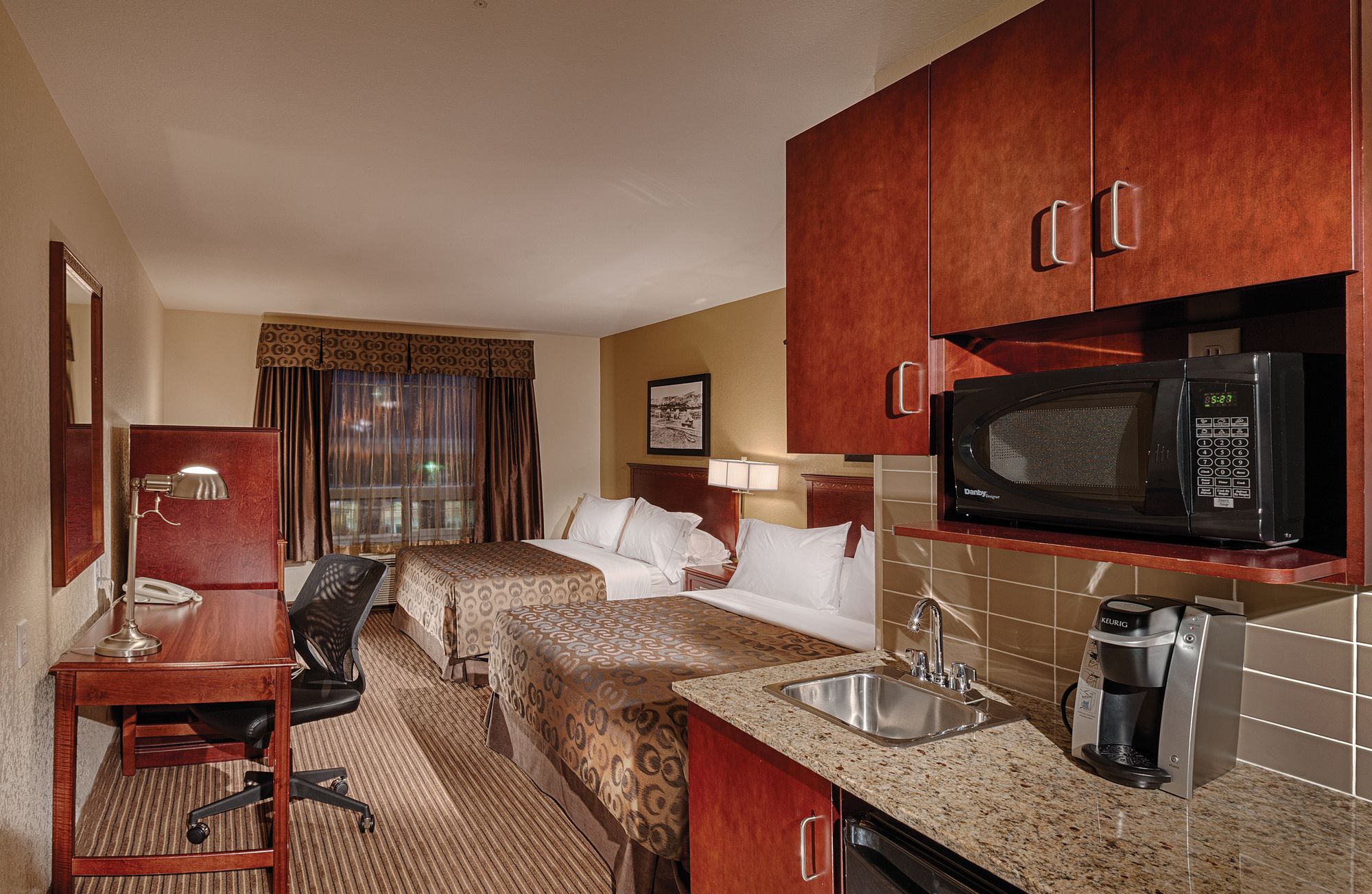 SureStay Plus Hotel by Best Western Drumheller
