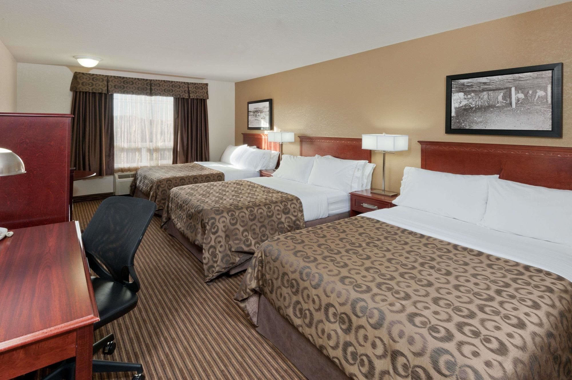 SureStay Plus Hotel by Best Western Drumheller