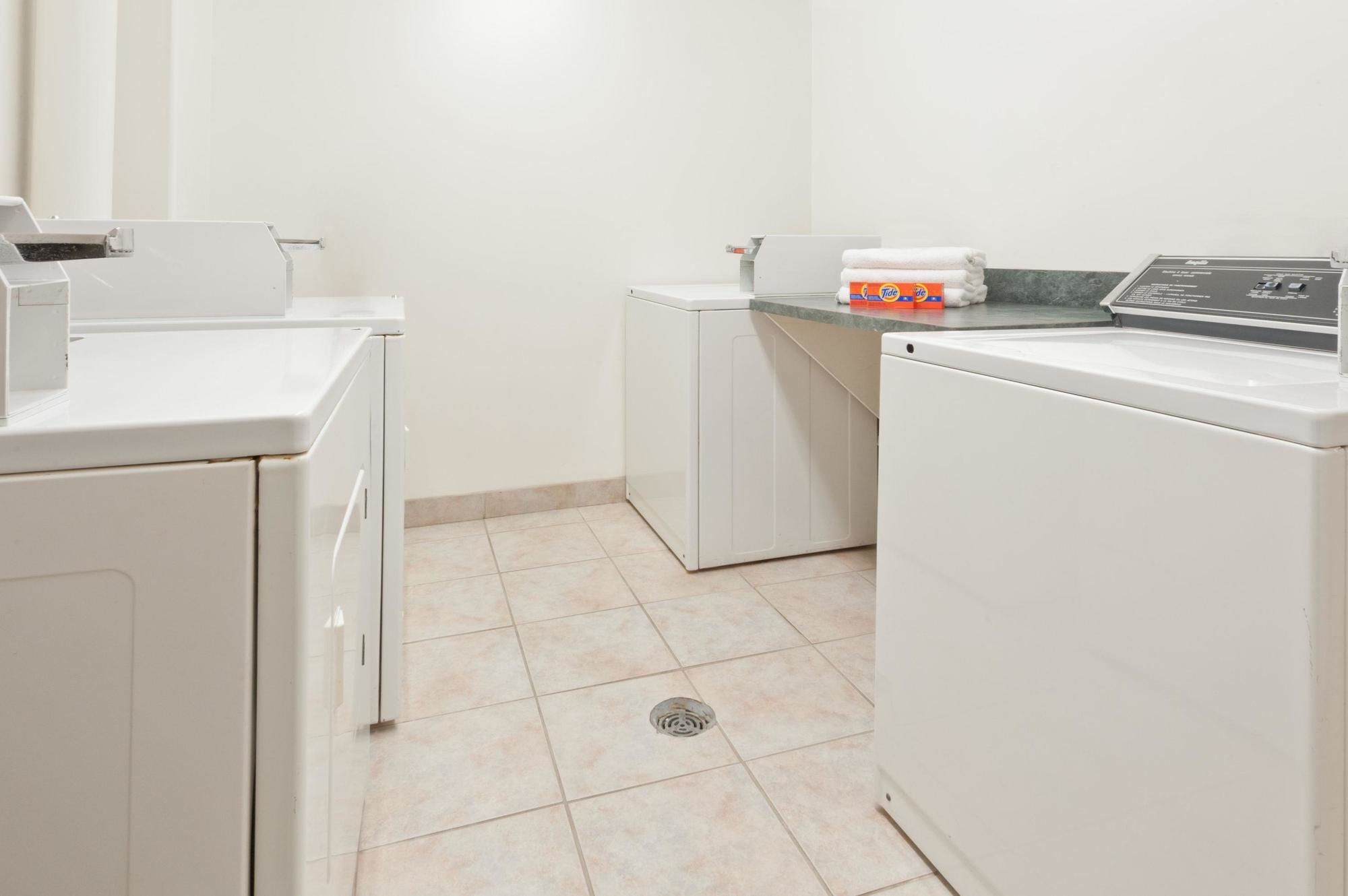 SureStay Plus Hotel by Best Western Drumheller