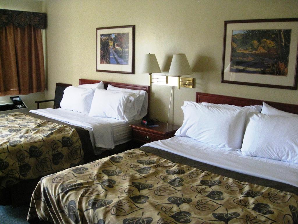 Travelodge by Wyndham Drumheller