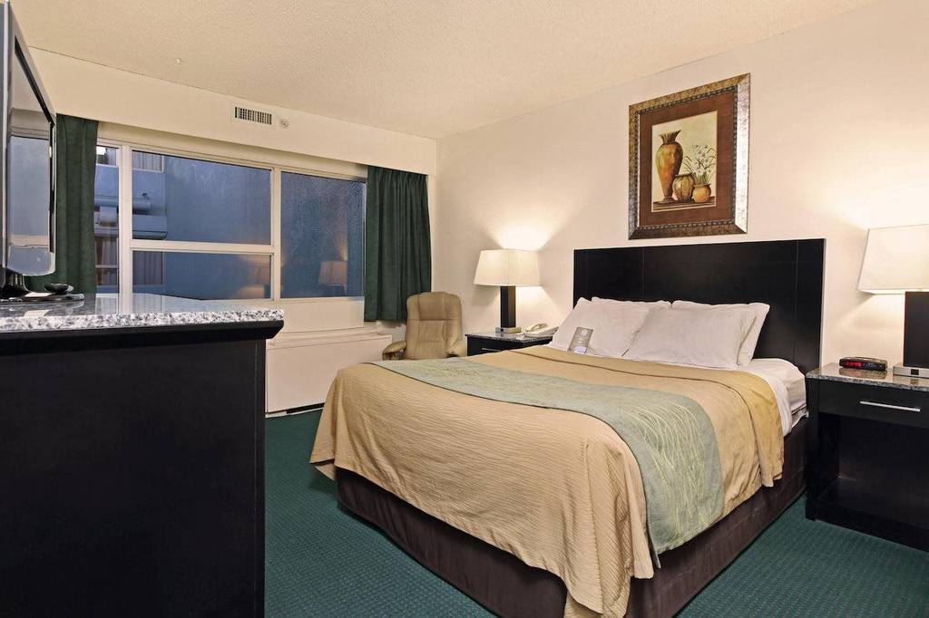 Comfort Inn & Suites Downtown -  Edmonton