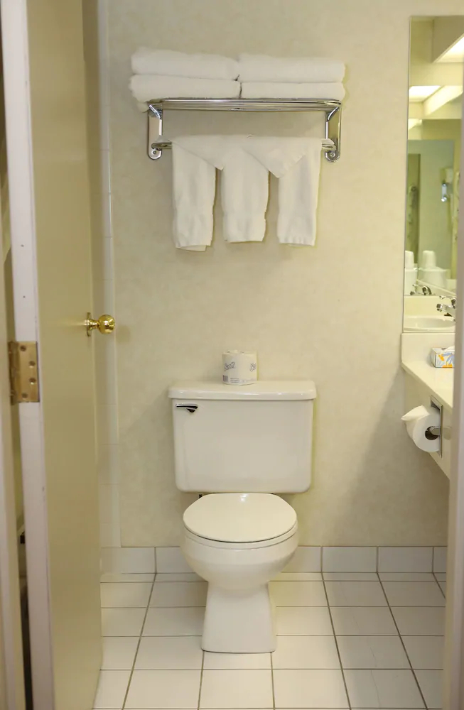 Continental Inn And Suites
