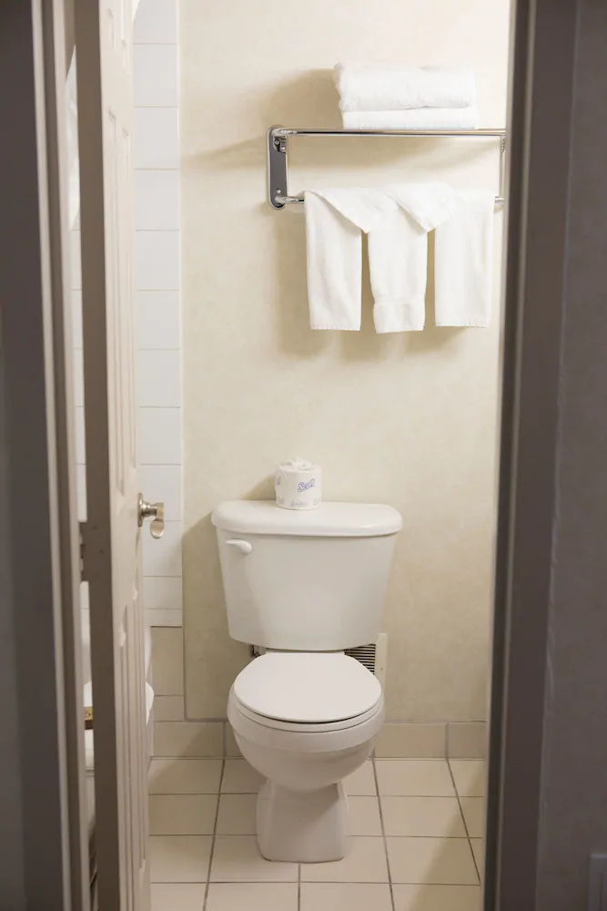 Continental Inn And Suites