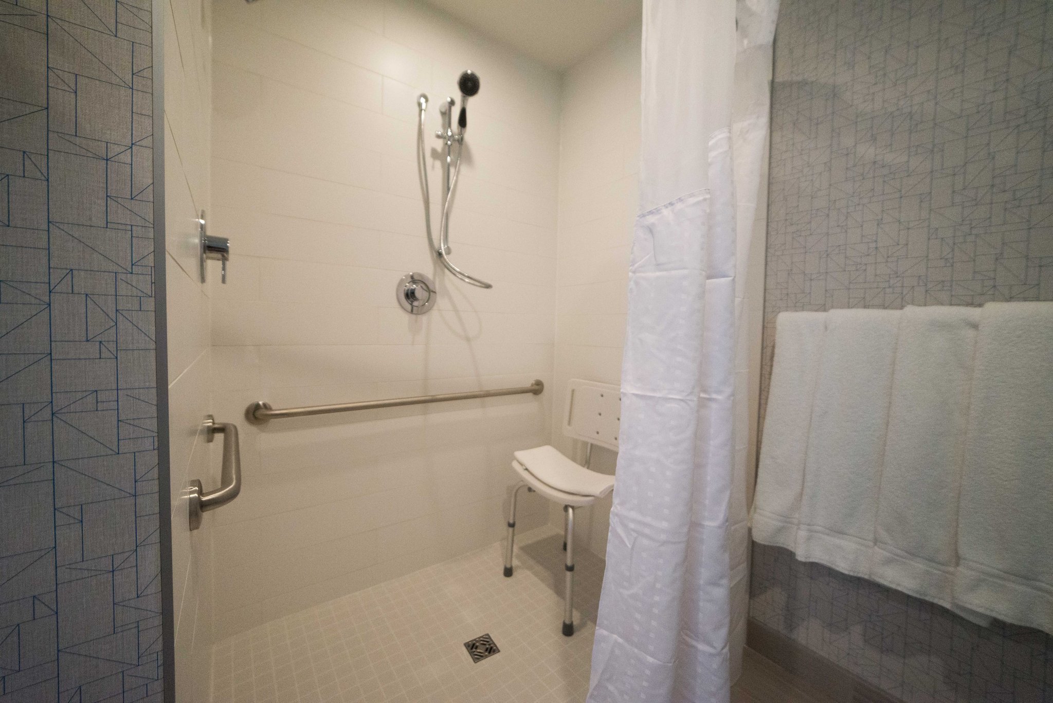Holiday Inn Express & Suites West Edmonton-Mall Area