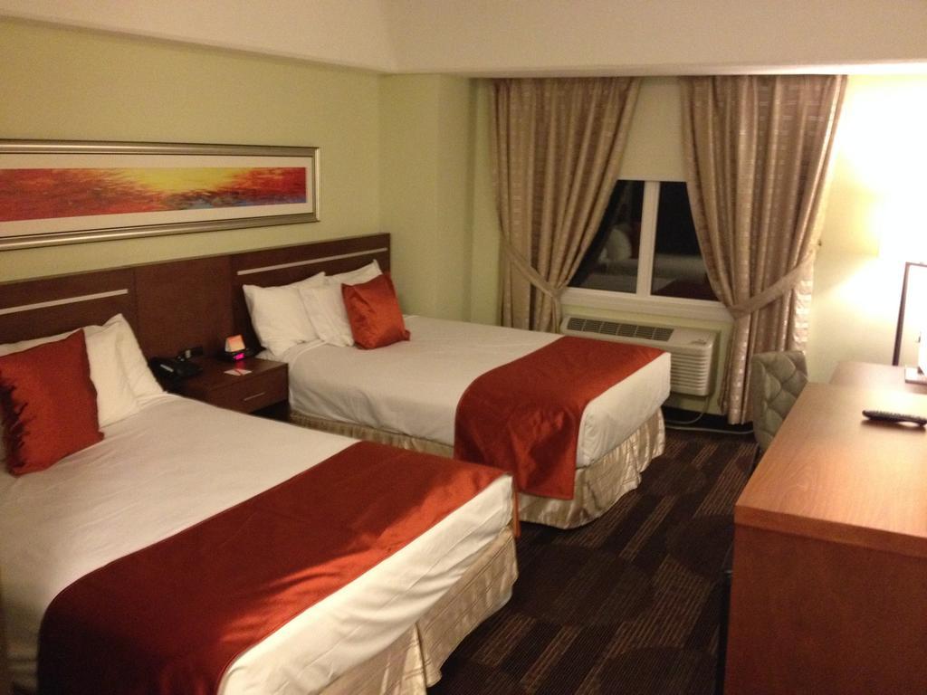 Bedfort Inn & Suites