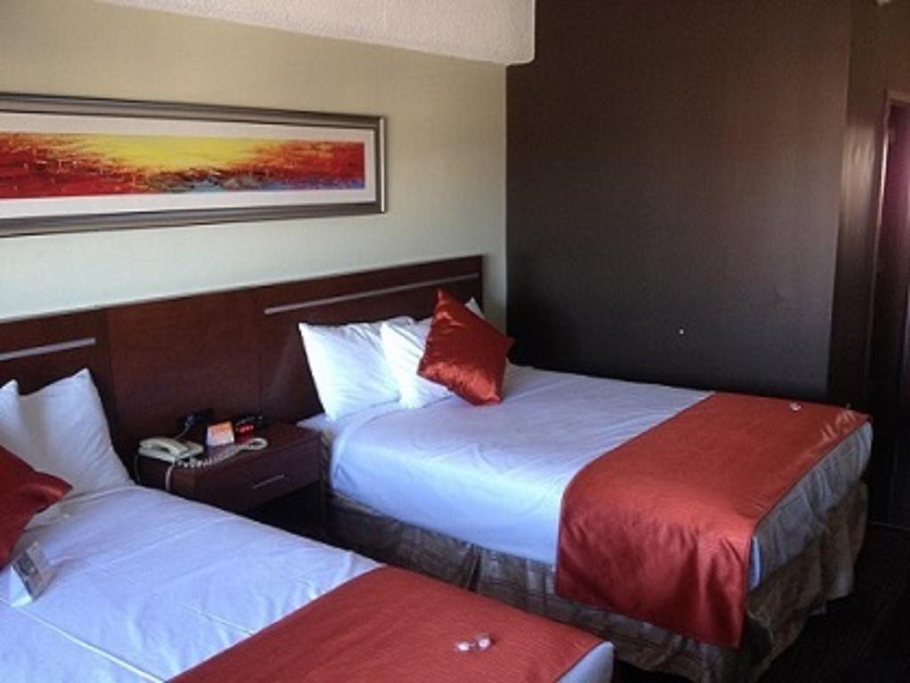 Bedfort Inn & Suites