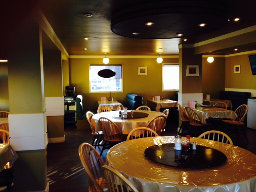 Knights Inn Edmonton South
