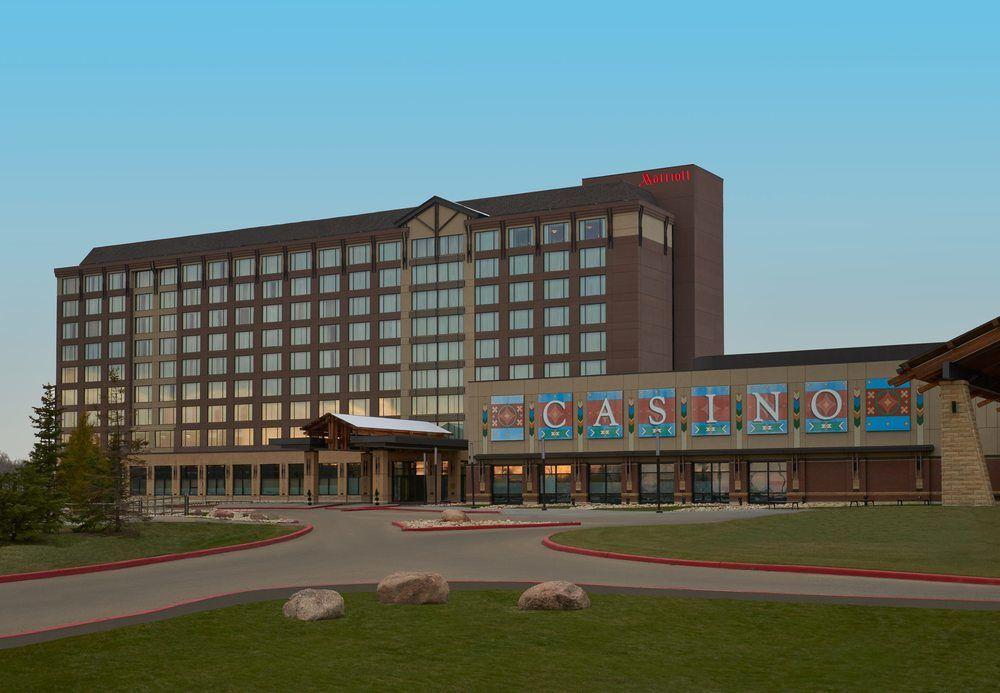 River Cree Resort and Casino