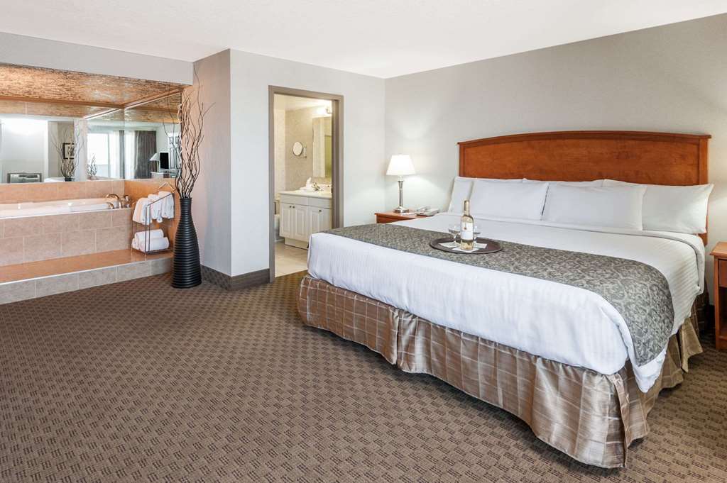 Ramada by Wyndham Edmonton South