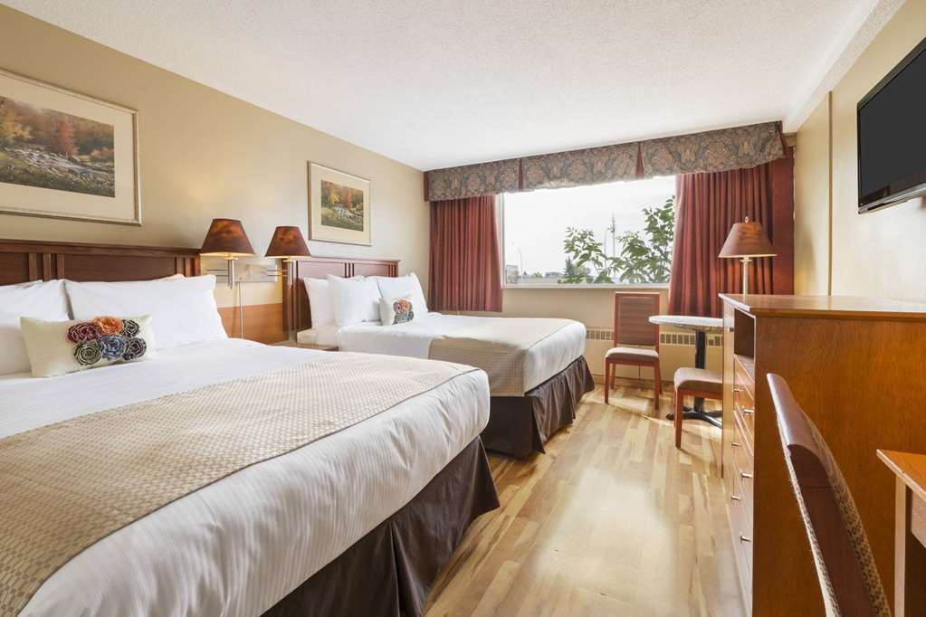 Travelodge by Wyndham Edmonton East