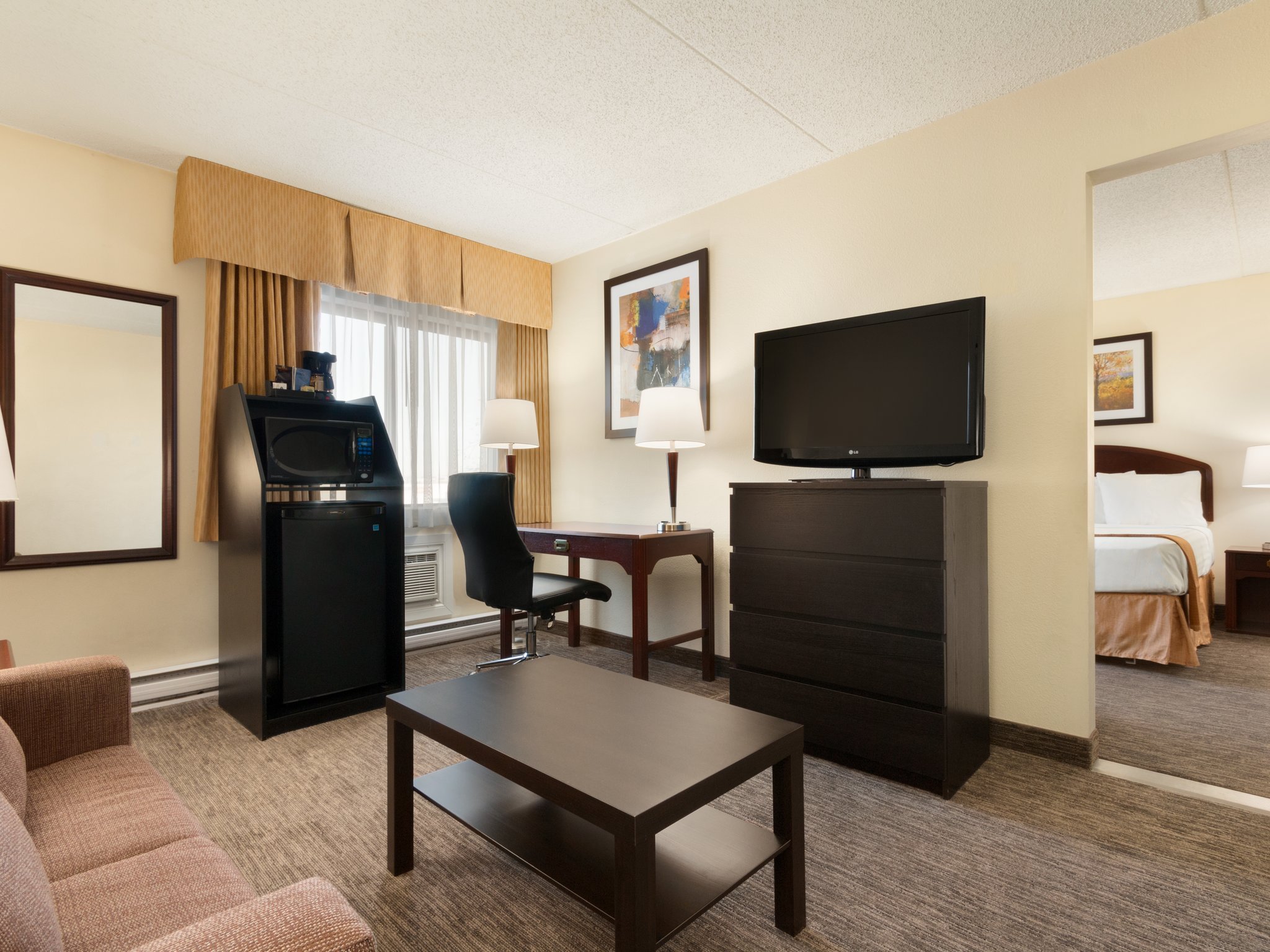 Travelodge by Wyndham Edmonton South
