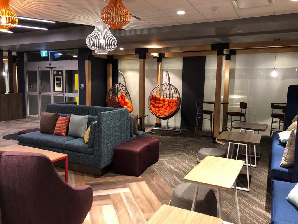 Tru By Hilton Edmonton Windermere