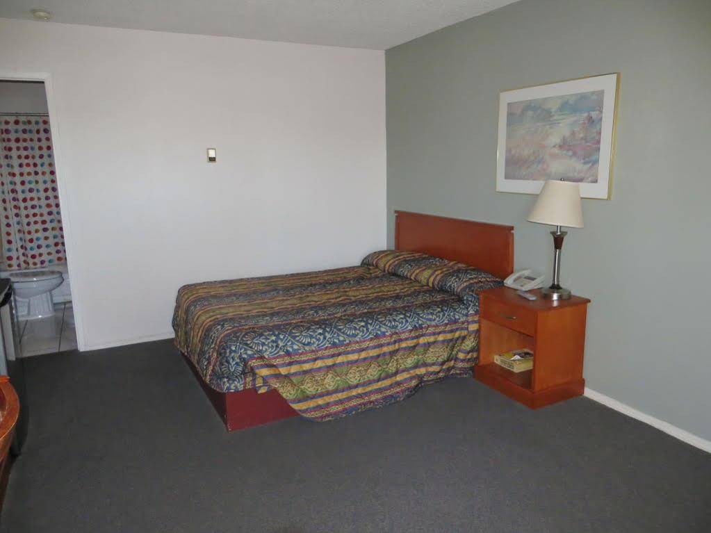 Westgate Inn