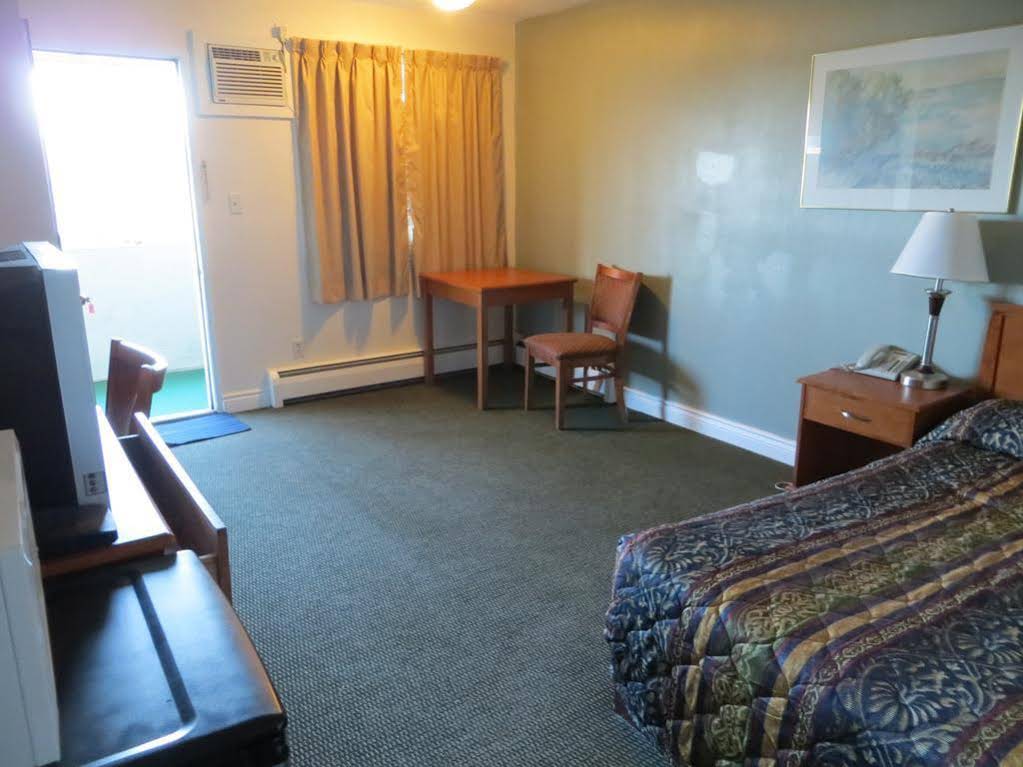 Westgate Inn