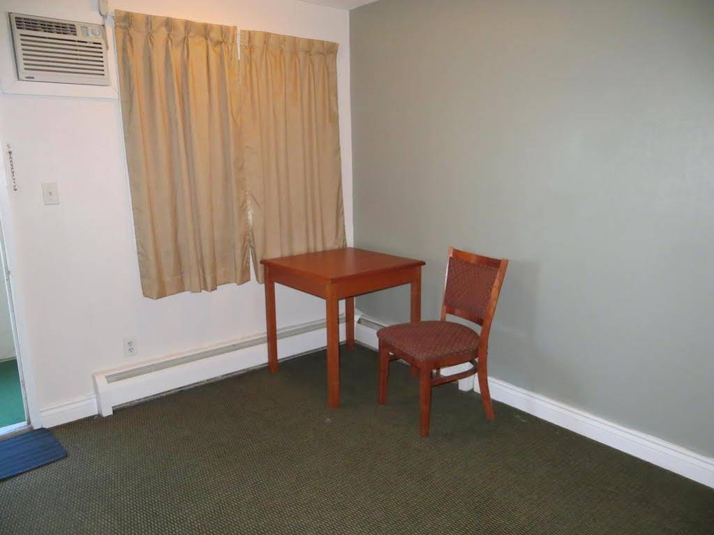 Westgate Inn