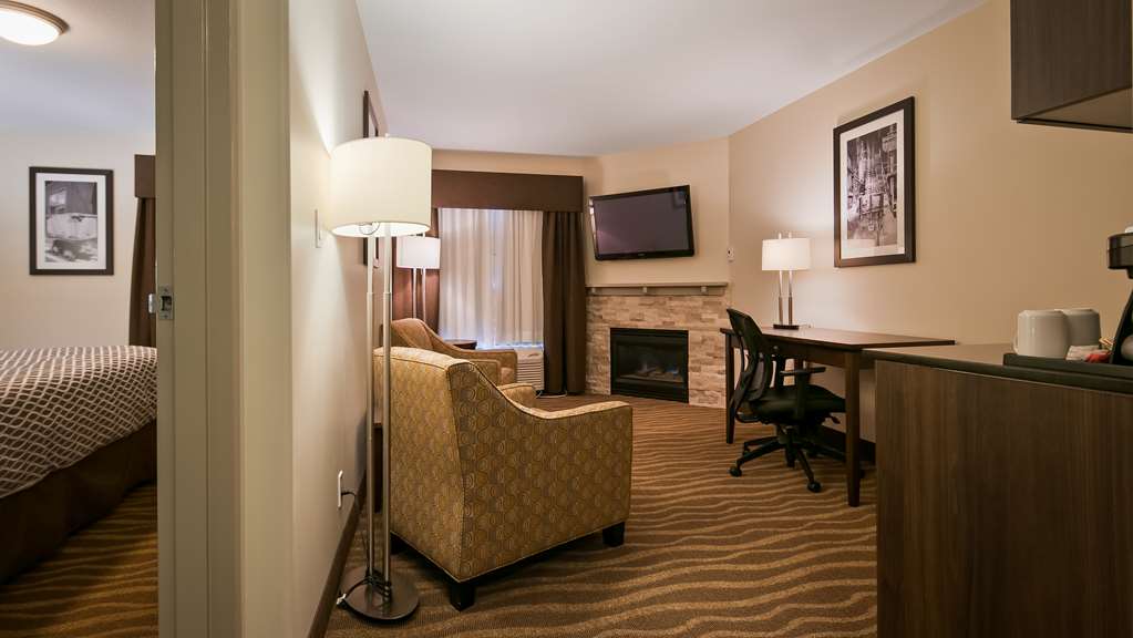 Best Western High Road Inn