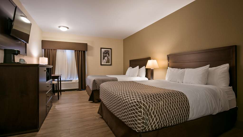 Best Western High Road Inn