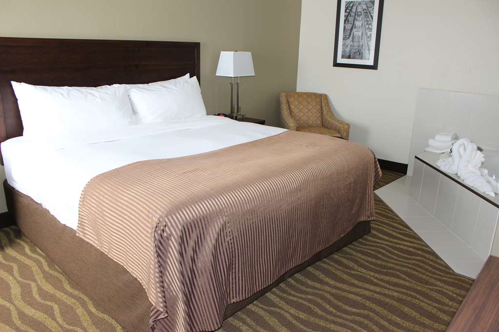 Best Western High Road Inn