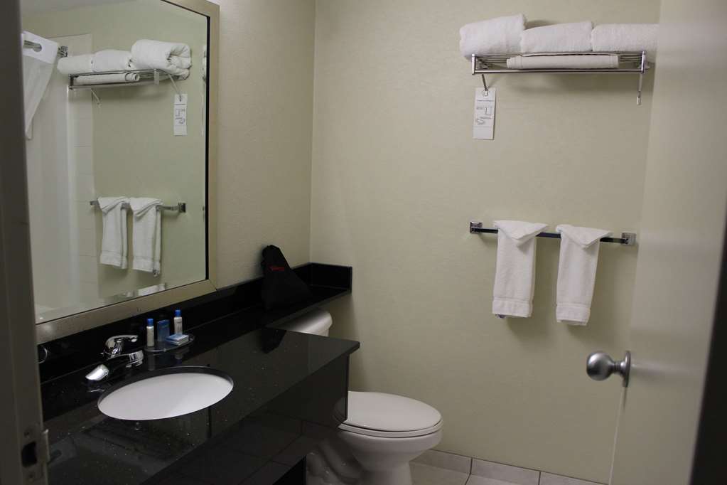 Best Western High Road Inn