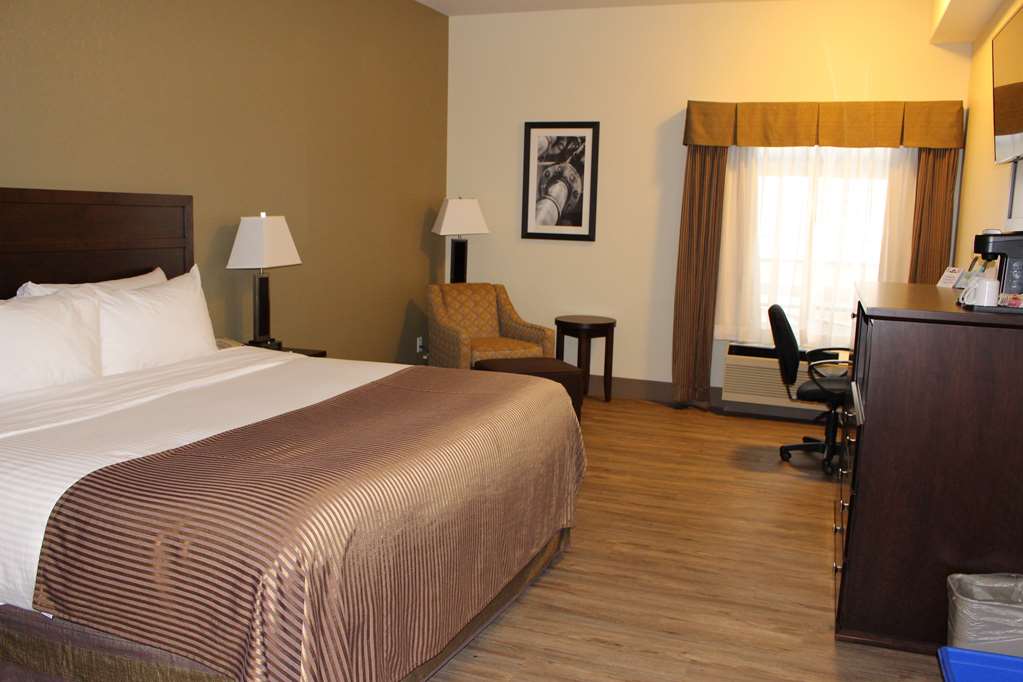 Best Western High Road Inn