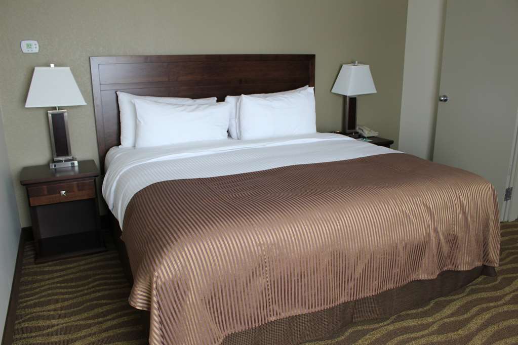 Best Western High Road Inn
