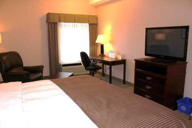 Best Western High Road Inn