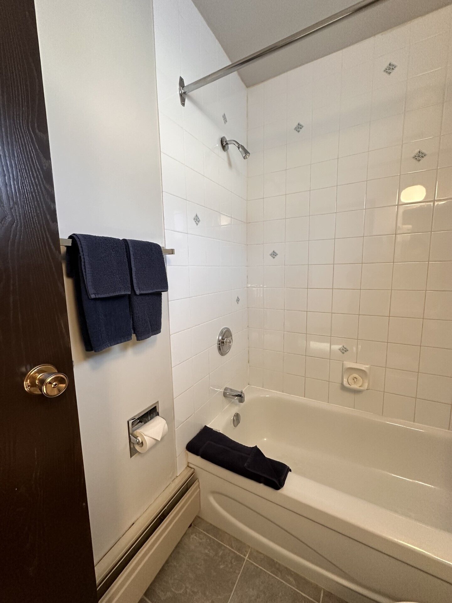 Howard Johnson by Wyndham Edson