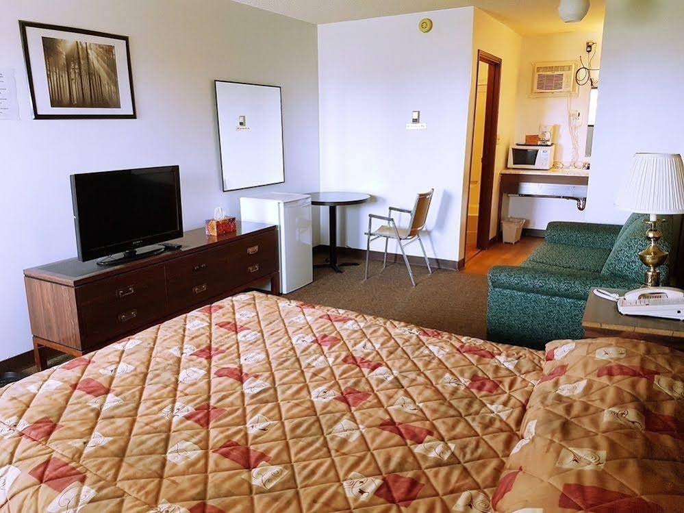 Elk Point Motel & RV Park