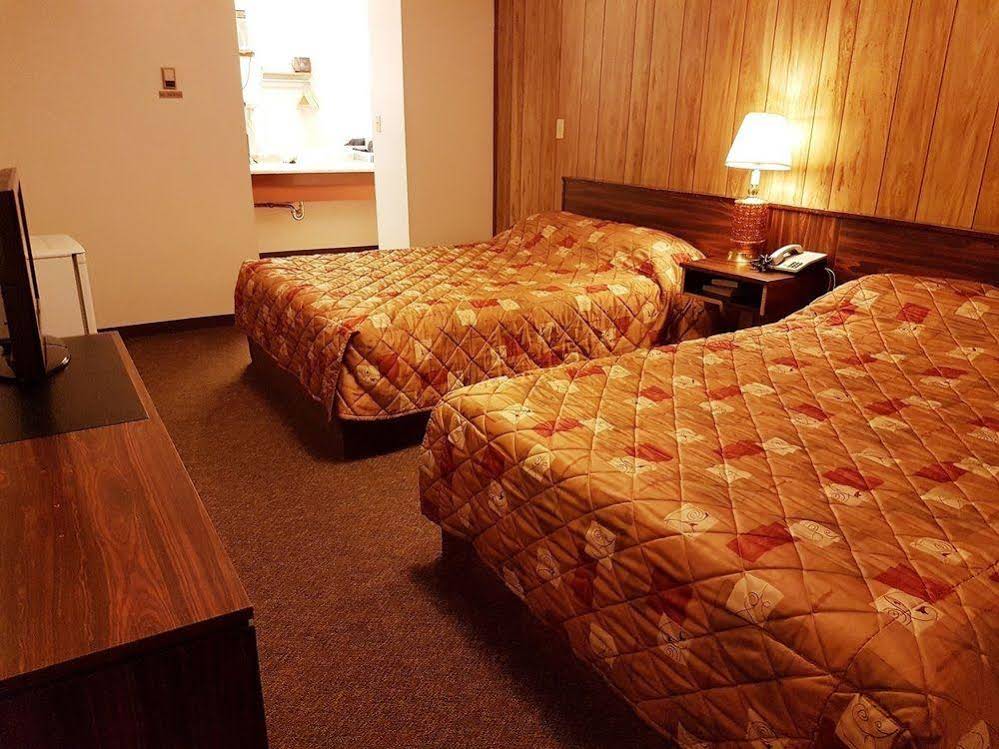 Elk Point Motel & RV Park