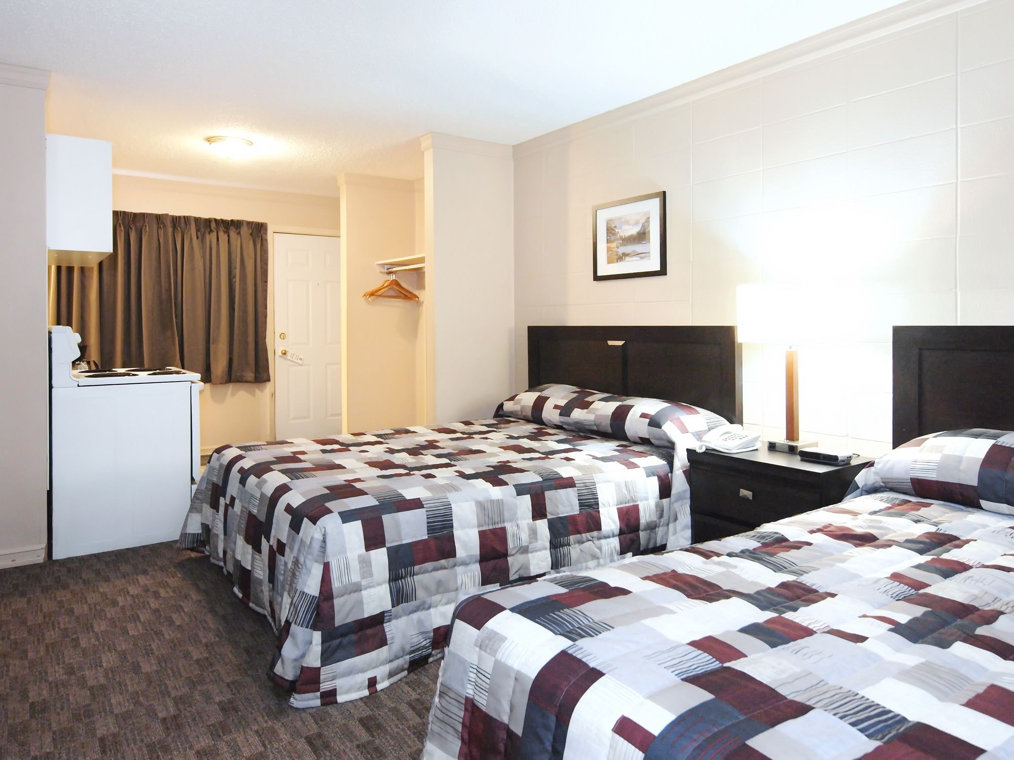 Canadian Motor Inn