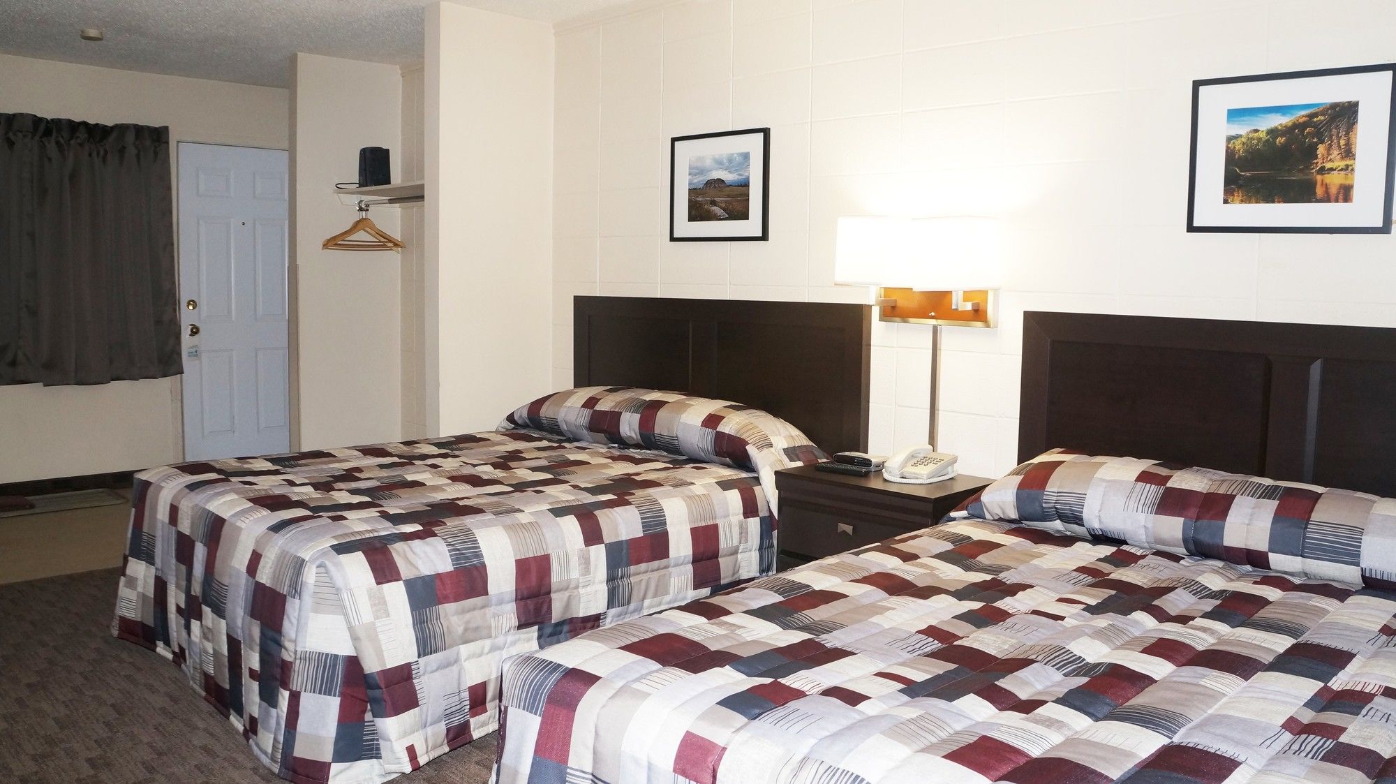 Canadian Motor Inn