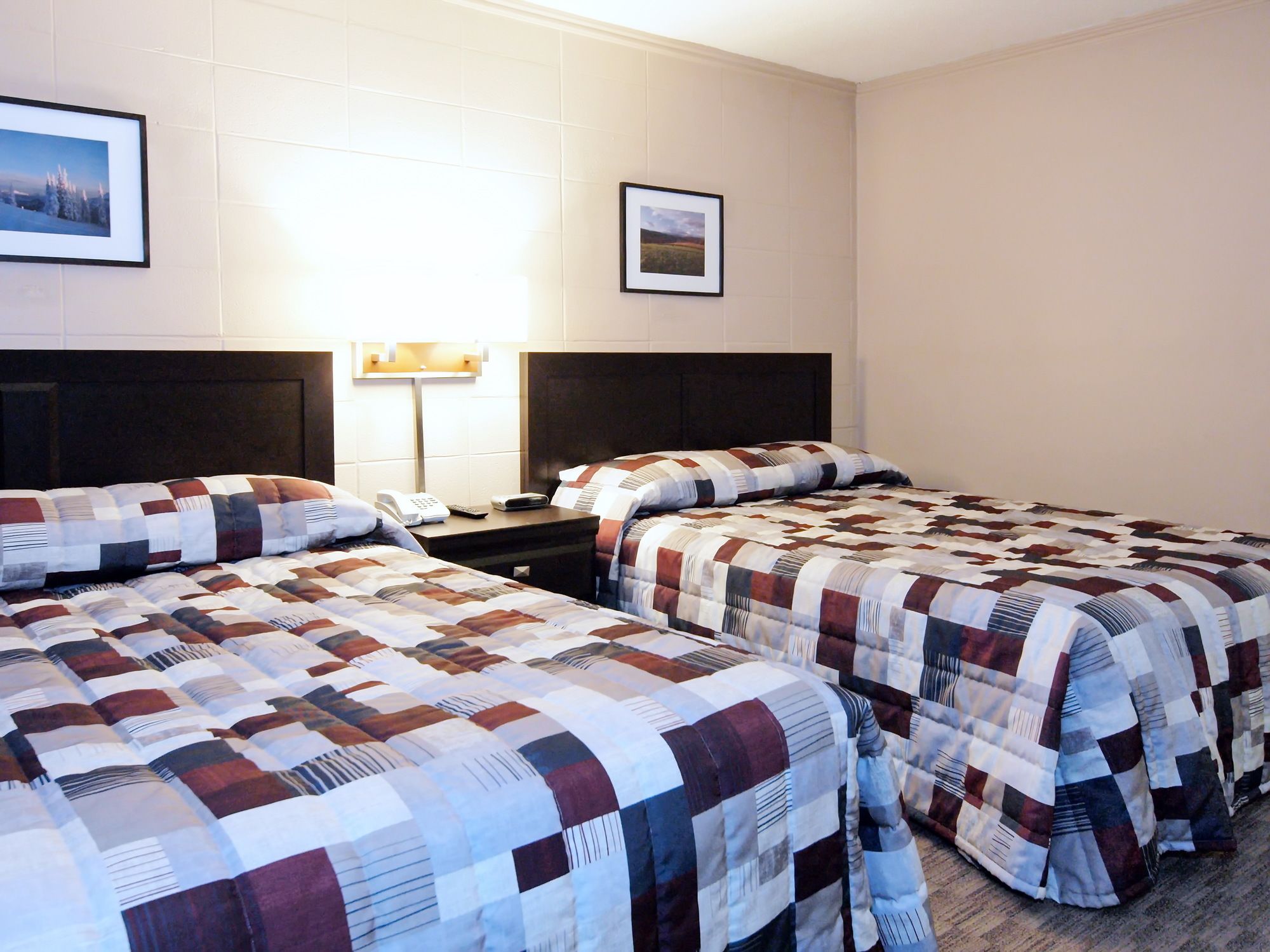 Canadian Motor Inn