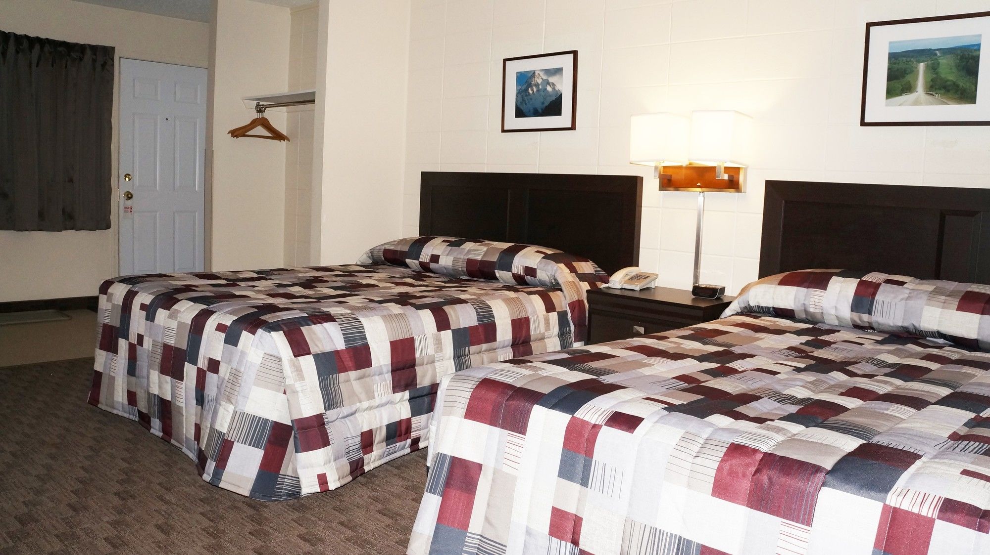 Canadian Motor Inn