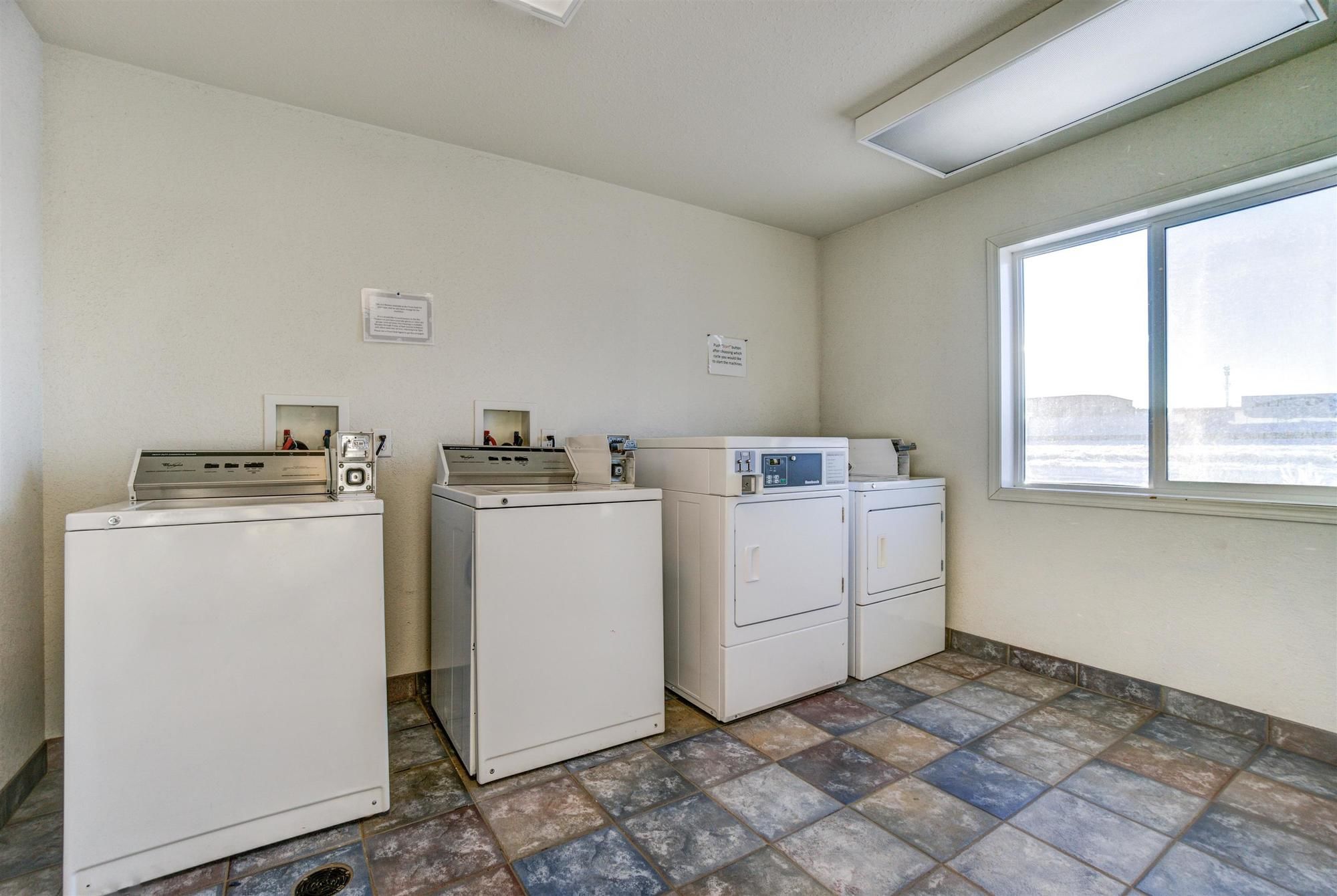 Motel 6 Grande Prairie