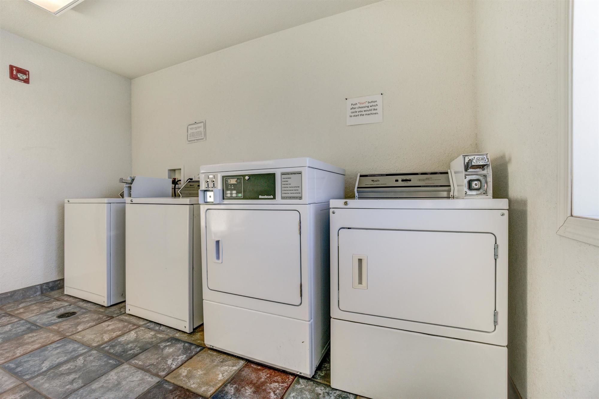 Motel 6 Grande Prairie