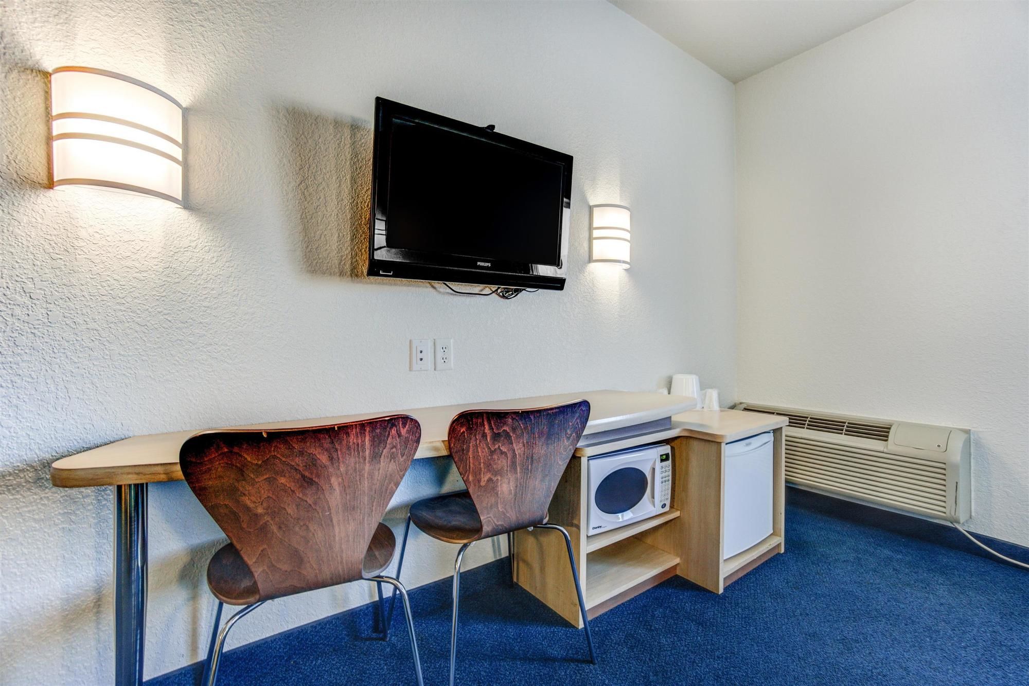 Motel 6 Grande Prairie
