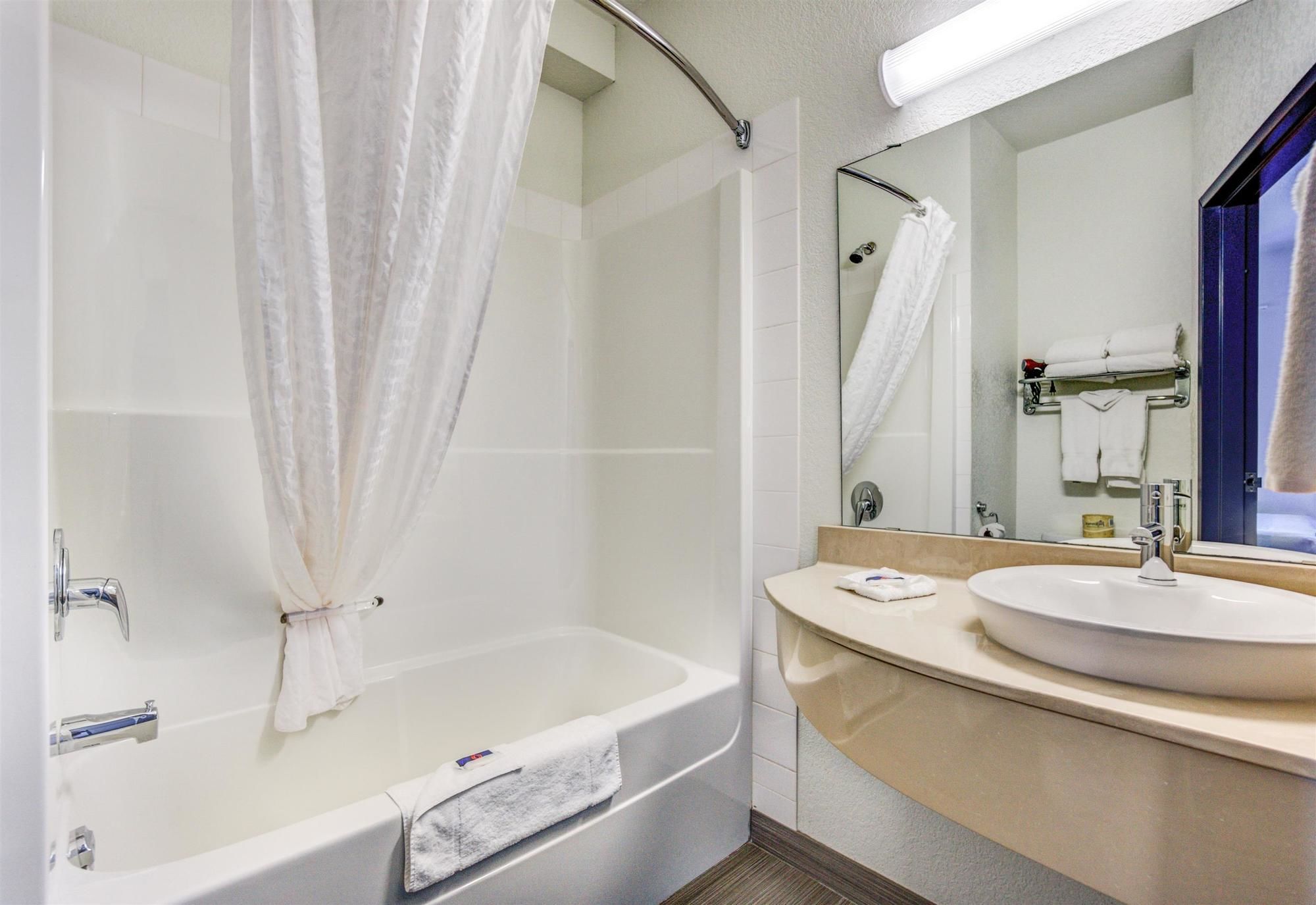 Motel 6 Grande Prairie