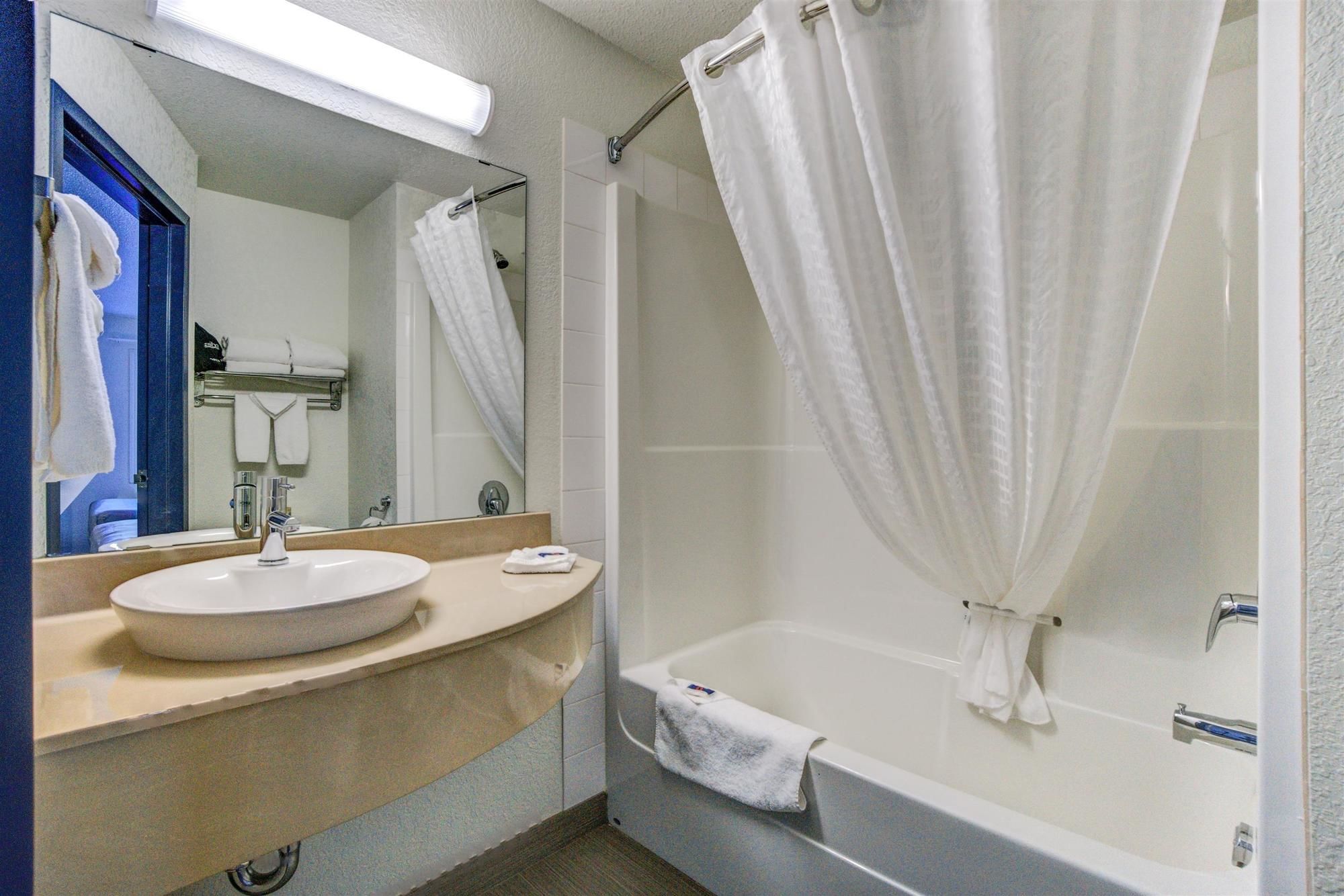 Motel 6 Grande Prairie
