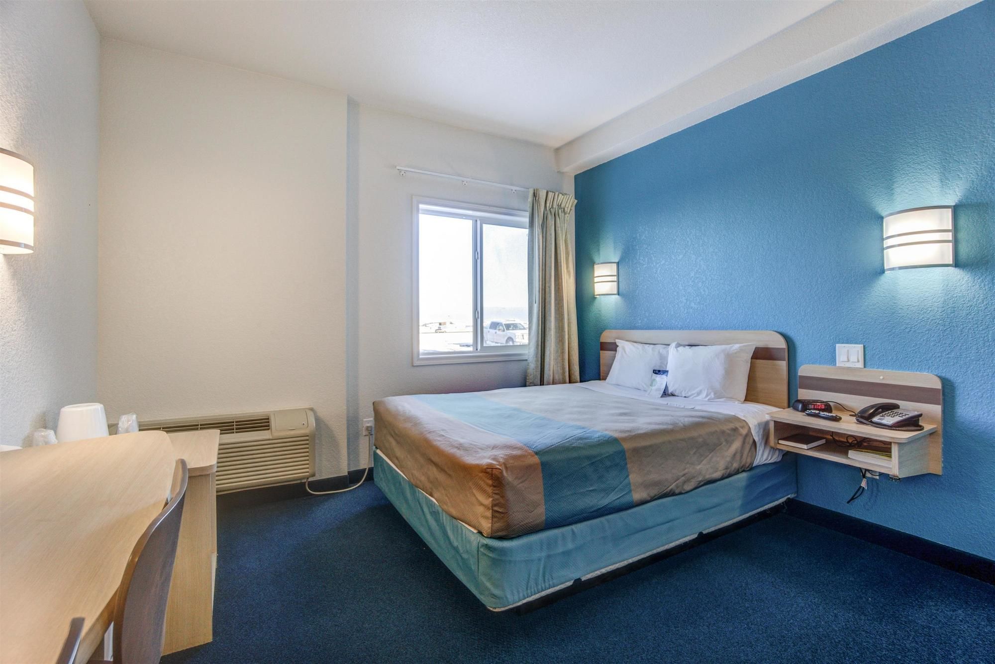 Motel 6 Grande Prairie
