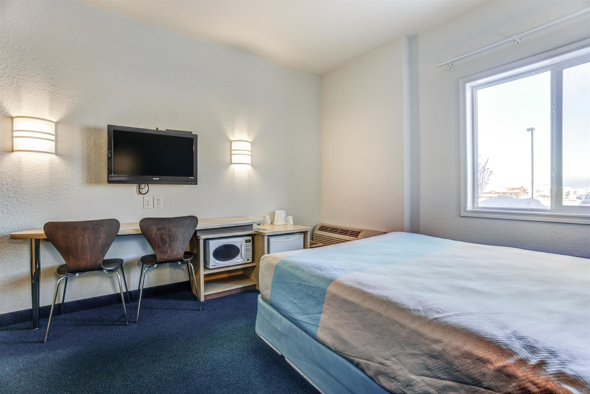 Motel 6 Grande Prairie