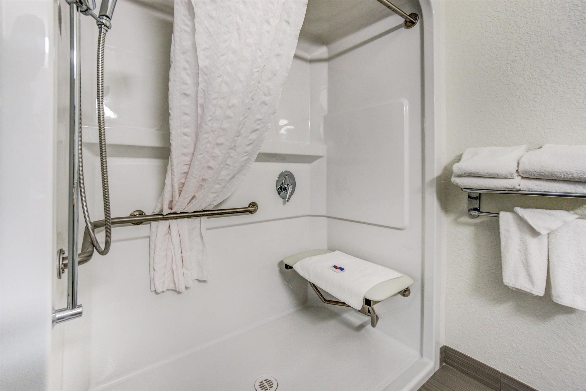Motel 6 Grande Prairie