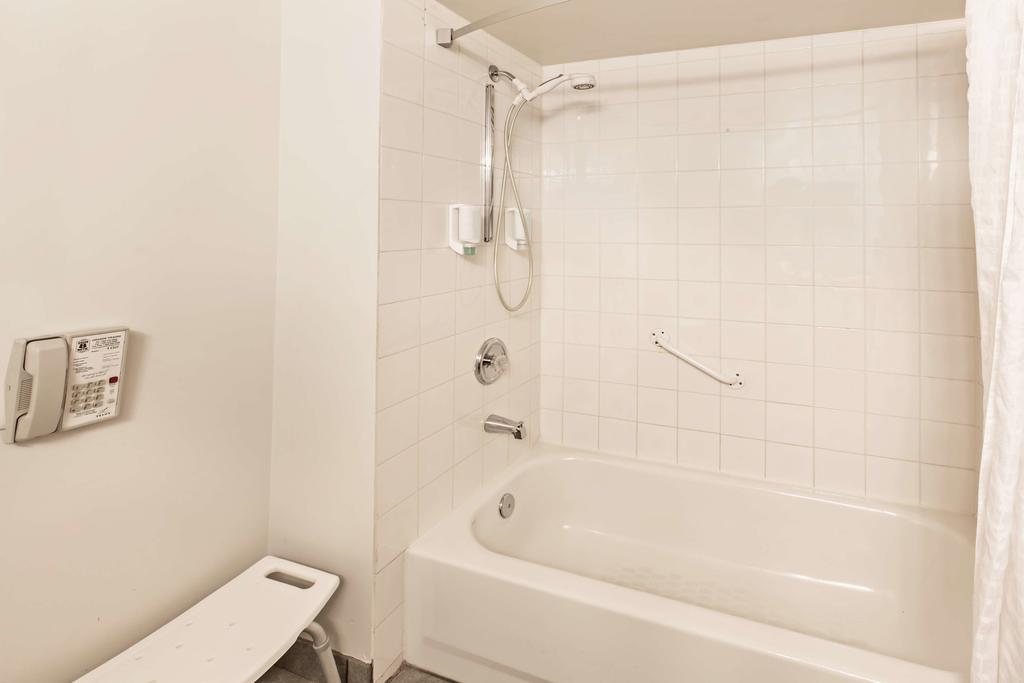 Super 8 by Wyndham Grande Prairie