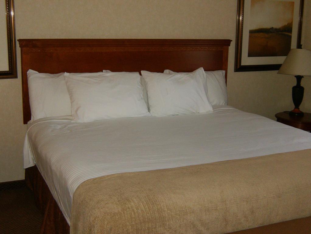 Super 8 by Wyndham Grande Prairie