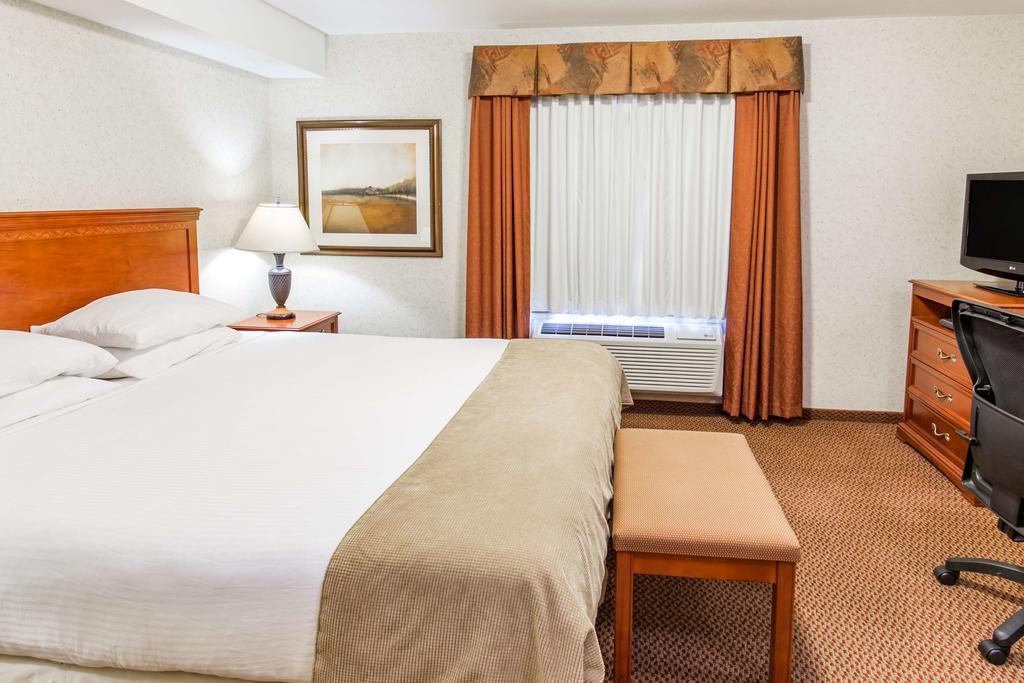 Super 8 by Wyndham Grande Prairie