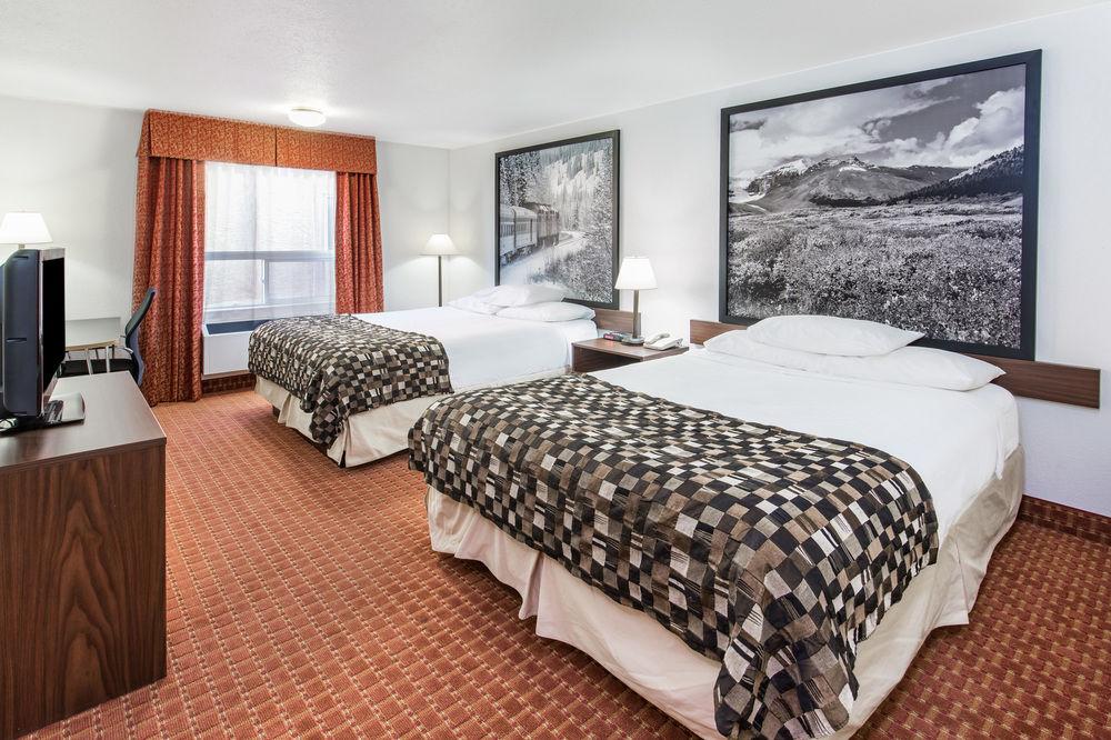 Super 8 by Wyndham Grande Prairie
