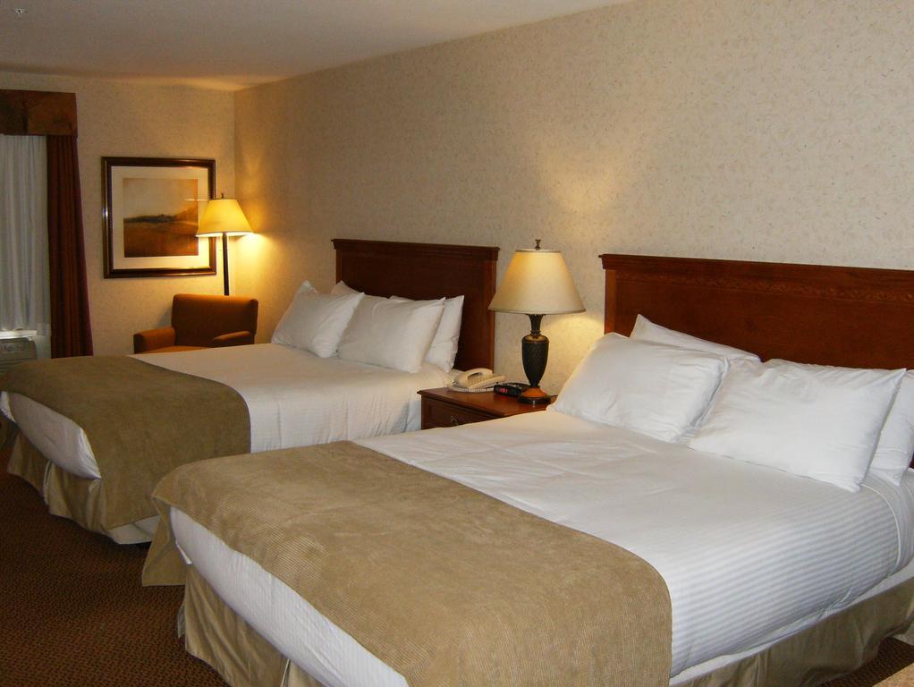Super 8 by Wyndham Grande Prairie