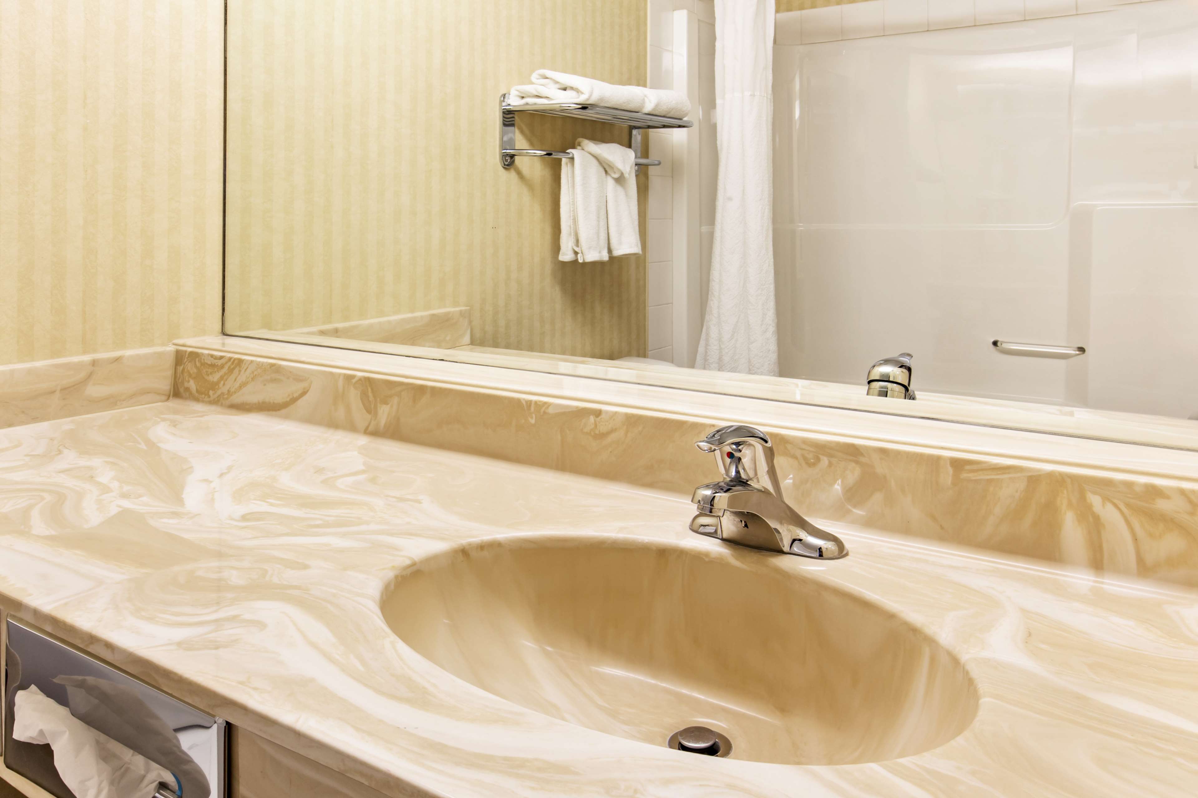 Super 8 by Wyndham Grande Prairie