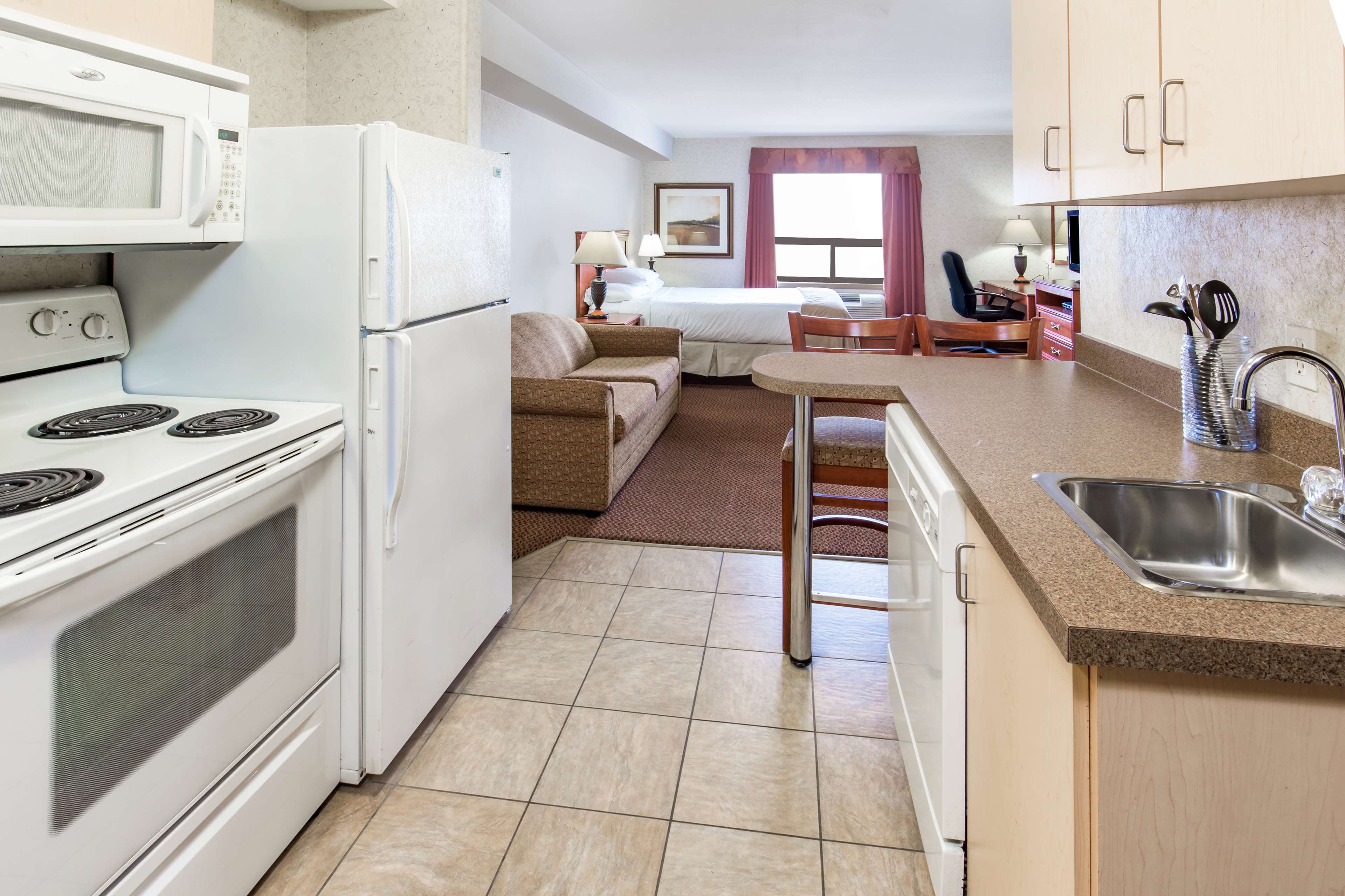 Super 8 by Wyndham Grande Prairie