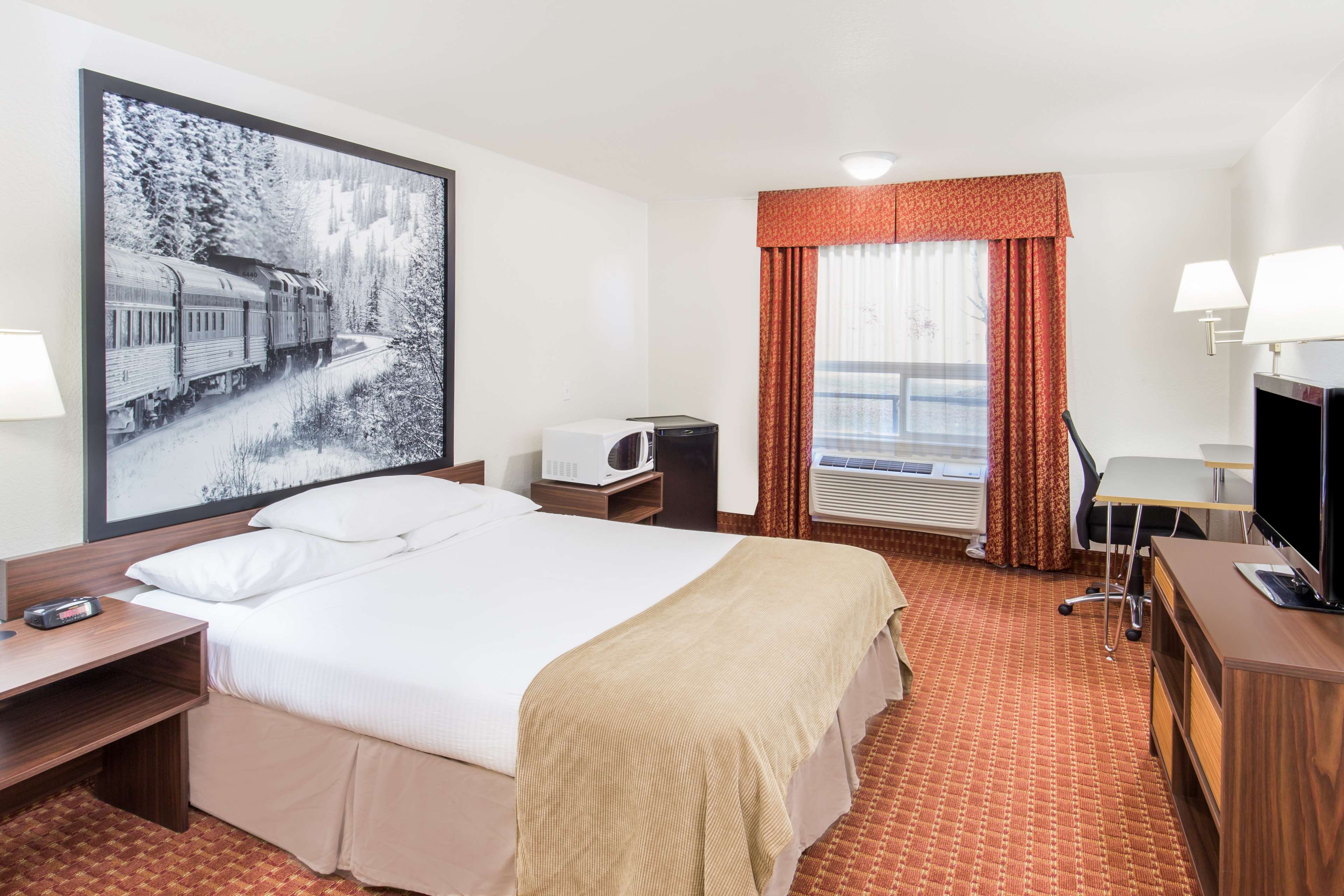 Super 8 by Wyndham Grande Prairie